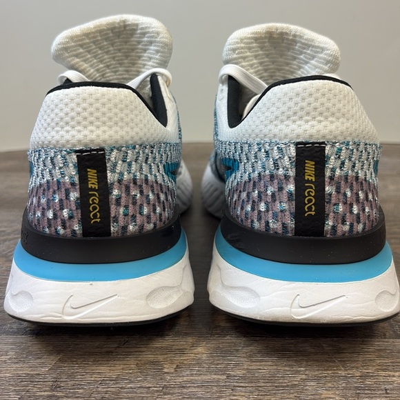 Like NEW Nike React Infinity 3 Style DH5392-102 Size 10 main image 8